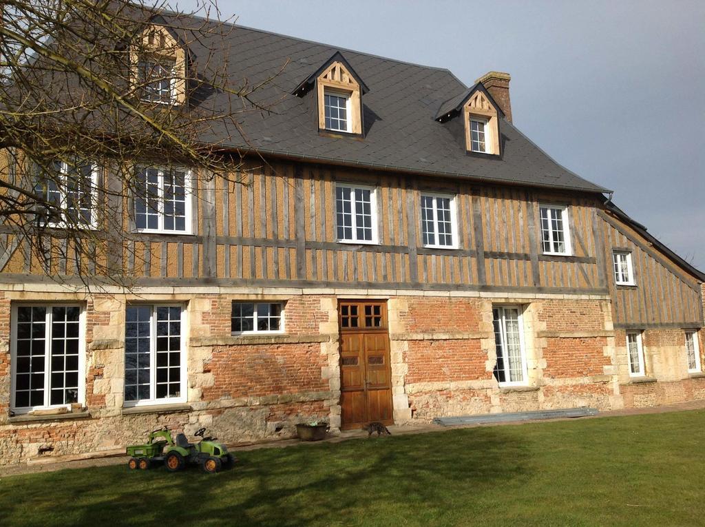 Le Saint Aubin- Maison D Hotes Dans Ce Monastere Du 16 Siecle Amfreville-la-Campagne Exterior foto